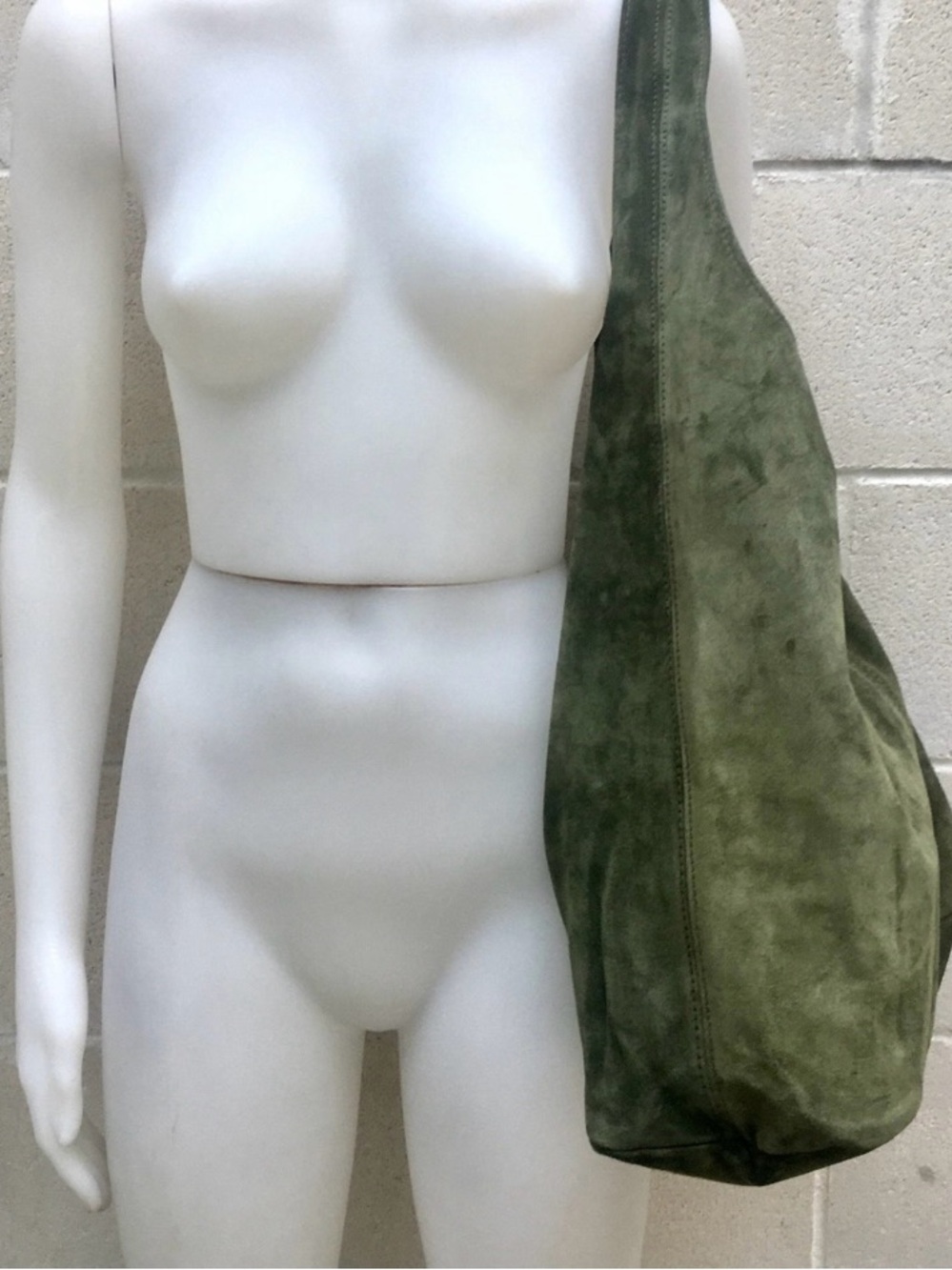 Made in Italy suede leather zipper tote moss / warm sage green - Picture 11 of 13